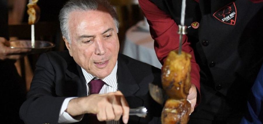 Cover Photo: Michel Temer cuts into some high-quality beef.